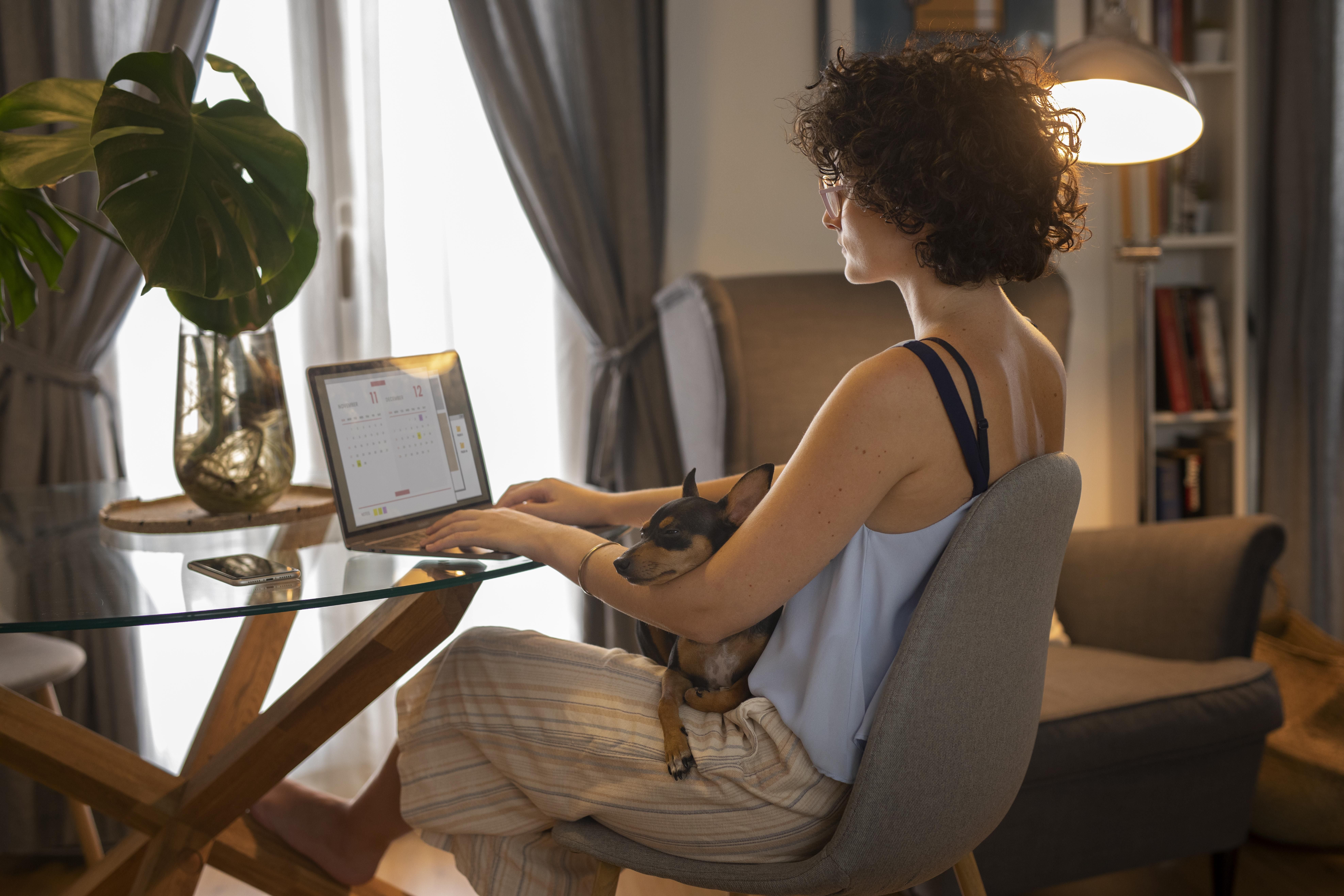 Découvrez les impacts des changements professionnels sur votre bien-être et comment les gérer efficacement.